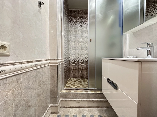 Купить многокомнатную квартиру у метро Волгоградский проспект в Москве. Вариант № 10242910, 9, площадь -  квм, цена 26000000 рублей