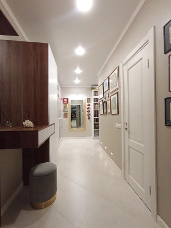 Купить двухкомнатную квартиру на вторичке у метро Фонвизинская в Москве. Вариант № 10447406, 15, площадь -  квм, цена 31500000 рублей