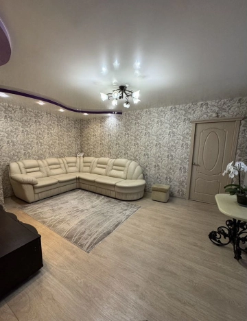 Купить однокомнатную квартиру на улице проспект Героев Донбасса в Нижнем Новгороде. Вариант № 10629075, 10, площадь - квм, цена 6000000 рублей