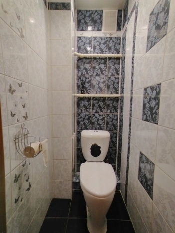 Купить двухкомнатную квартиру на улице переулок Николая Липового в Бийске. Вариант № 5921962, 13, площадь -  квм, цена 4750000 рублей