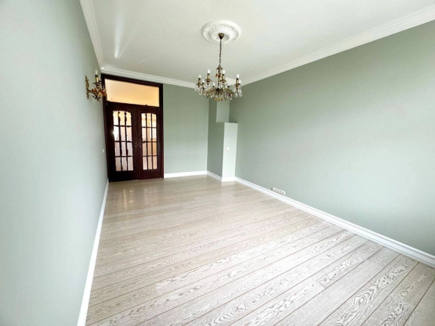 Купить квартиру в Москве. Вариант № 8011539, 3, площадь - квм, цена 87000000 рублей