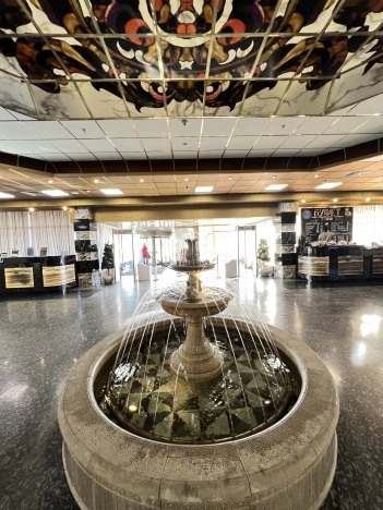 Купить квартиру в Москве. Вариант № 10718379, 8, площадь - квм, цена 9480000 рублей