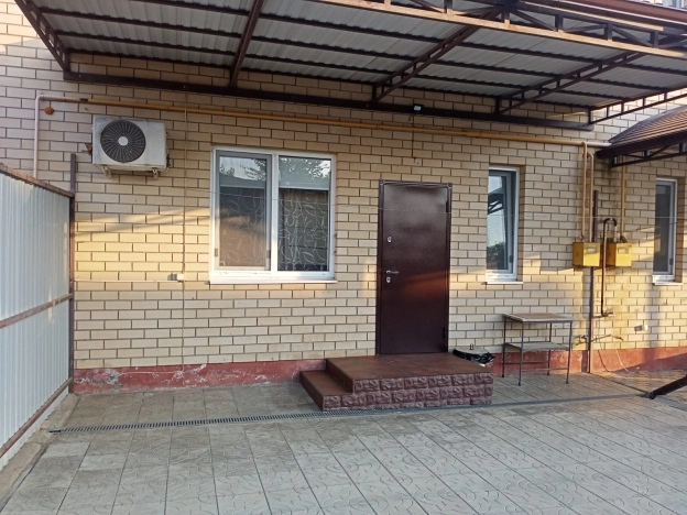 Купить таунхаус в Элисте. Вариант № 2052360, 40, площадь -  квм, цена 13950000 рублей