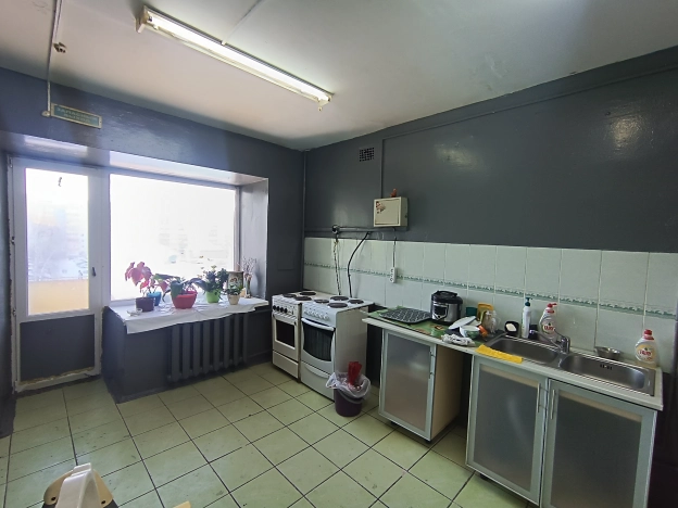 Купить комнату в Тобольске. Вариант № 10066191, 4, площадь -  квм, цена 1100000 рублей