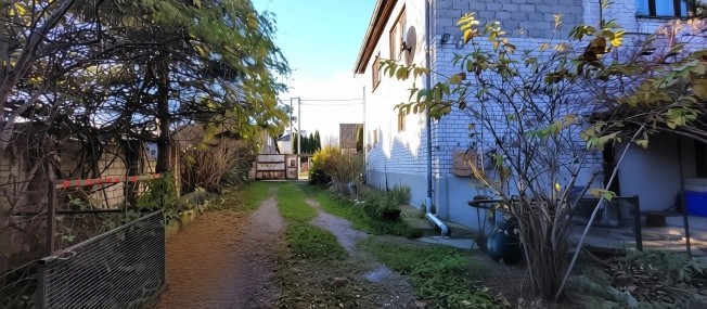 Купить дом в Калининграде. Вариант № 9840322, 6, площадь -  квм, цена 38000000 рублей