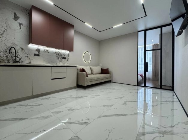 Купить двухкомнатную квартиру в Ростовской области. Вариант № 6733203, 3, площадь -  квм, цена 10800000 рублей