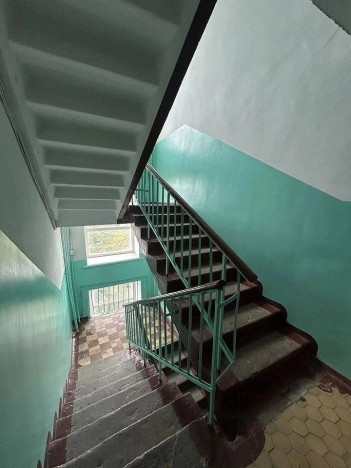 Купить однокомнатную квартиру в Омске. Вариант № 4001878, 18, площадь -  квм, цена 4500000 рублей