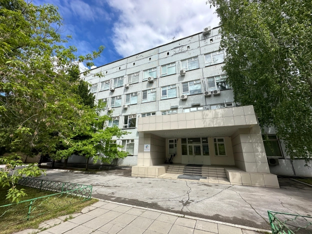 Снять коммерческую недвижимость в Новосибирске. Вариант № 3305777, 0, площадь - квм, цена 80000 рублей