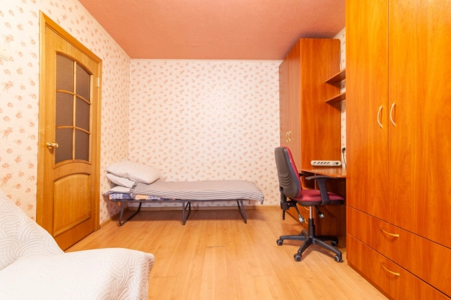 Купить однокомнатную квартиру на улице Заводская в Вологодской области. Вариант № 9376, 4, площадь -  квм, цена 2550000 рублей