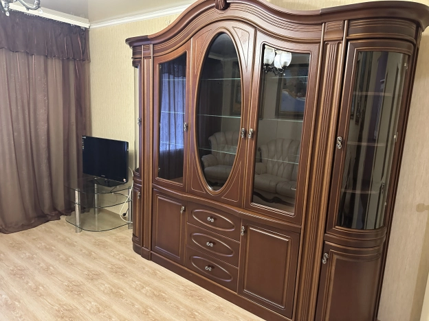 Снять двухкомнатную квартиру на улице Белоконской в Владимире. Вариант № 2742843, 17, площадь -  квм, цена 35000 рублей