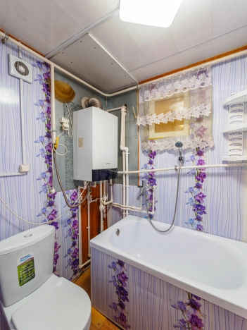 Купить дом в Омске. Вариант № 21583, 11, площадь -  квм, цена 4390000 рублей