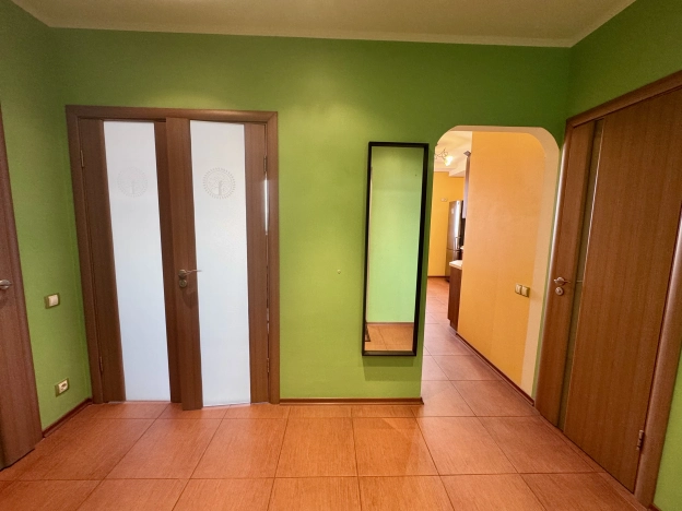 Снять квартиру в Москве. Вариант № 10428925, 4, площадь -  квм, цена 70000 рублей