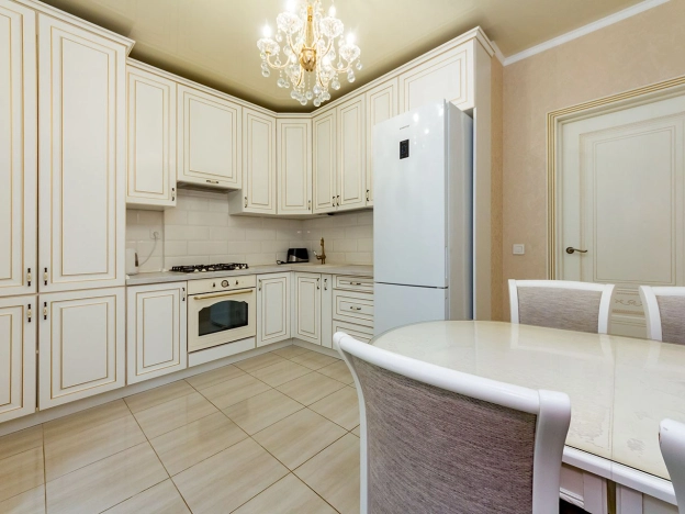 Купить трехкомнатную квартиру на улице Олега Кошевого в Калининграде. Вариант № 18206, 0, площадь -  квм, цена 12700000 рублей