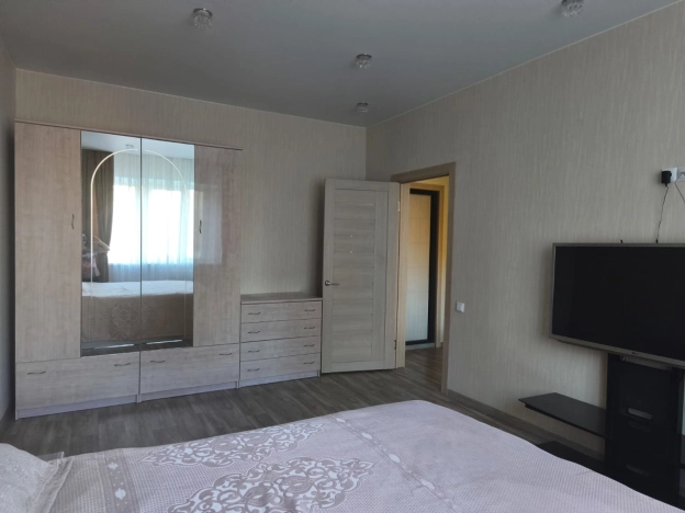 Купить однокомнатную квартиру на улице Василенко в Амурской области. Вариант № 9920027, 2, площадь -  квм, цена 6490000 рублей