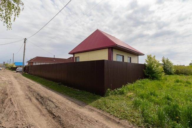 Купить дом в Омске. Вариант № 4848, 22, площадь -  квм, цена 5650000 рублей