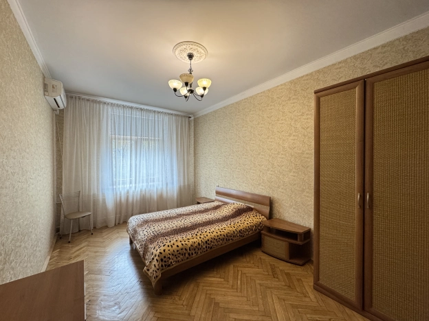 Купить квартиру в Москве. Вариант № 7592354, 19, площадь - квм, цена 44000000 рублей