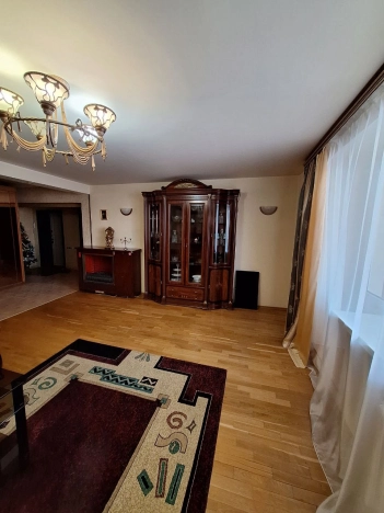 Купить квартиру в Тобольске. Вариант № 9443320, 4, площадь -  квм, цена 7300000 рублей