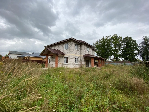 Купить дом в Калуге. Вариант № 5341304, 5, площадь -  квм, цена 8250000 рублей