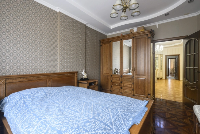 Купить четырехкомнатную квартиру у метро Тушинская в Москве. Вариант № 7738274, 18, площадь -  квм, цена 14900000 рублей