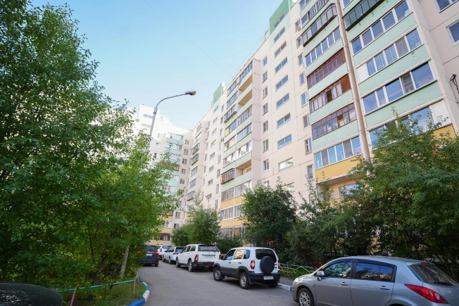 Купить однокомнатную квартиру в Омске. Вариант № 44682, 25, площадь -  квм, цена 4950000 рублей