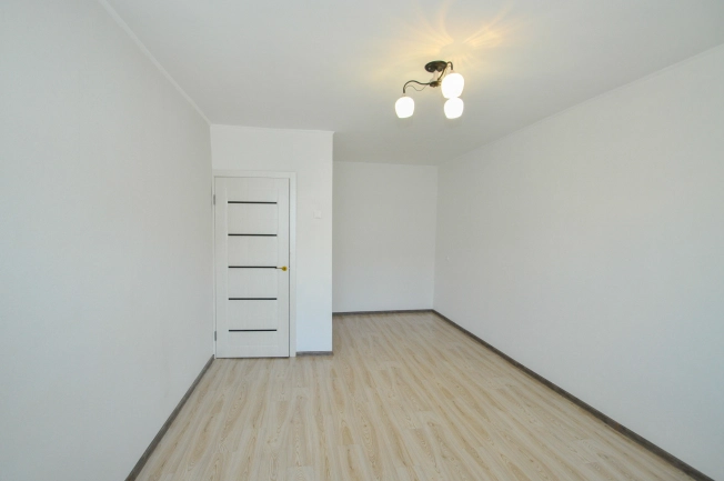 . Вариант № 8148463, 5, площадь - 33.4 квм, цена 4000000 рублей