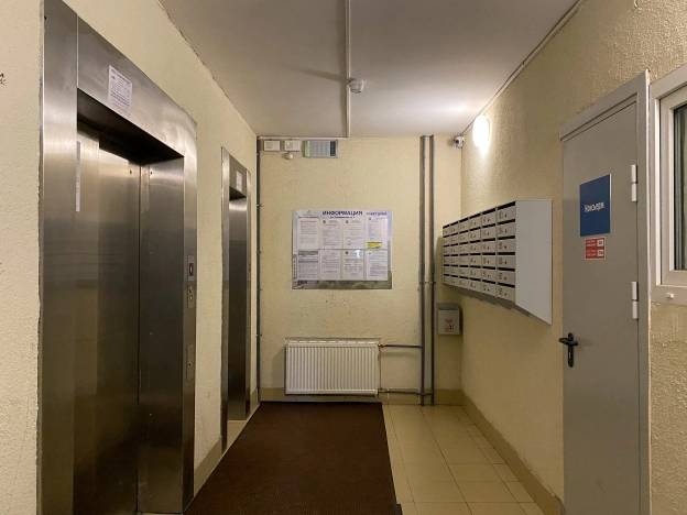 Купить трехкомнатную квартиру в Санкт-Петербурге. Вариант № 1980771, 32, площадь -  квм, цена 18900000 рублей