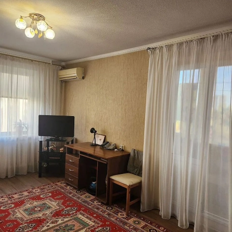 Купить двухкомнатную квартиру в Ростовской области. Вариант № 9970453, 3, площадь -  квм, цена 6200000 рублей