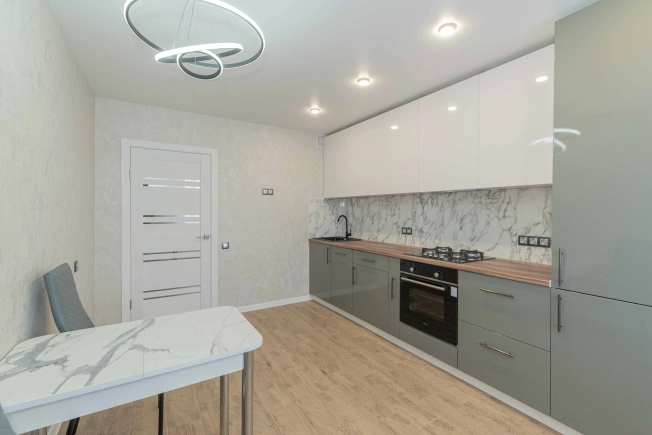 Купить квартиру на улице Нижняя Дуброва в Владимире. Вариант № 53038, 7, площадь -  квм, цена 6150000 рублей