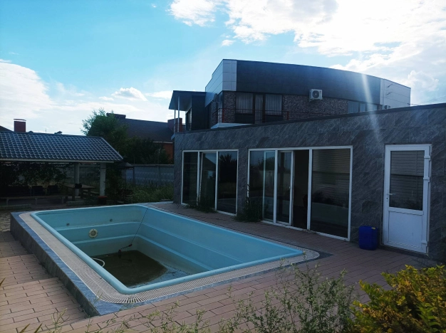 Купить дом в Краснослободске. Вариант № 9310, 8, площадь -  квм, цена 15000000 рублей