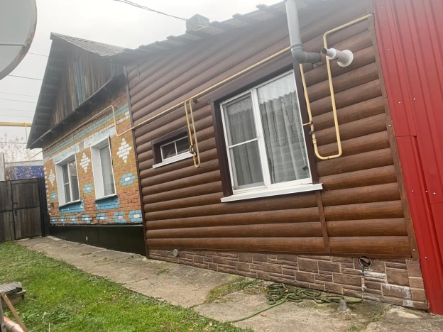 Купить двухкомнатную квартиру в Томской области. Вариант № 3455176, 23, площадь -  квм, цена 2500000 рублей