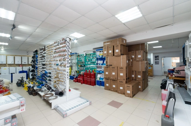 Купить коммерческую недвижимость в Тобольске. Вариант № 1556, 15, площадь -  квм, цена 39000000 рублей