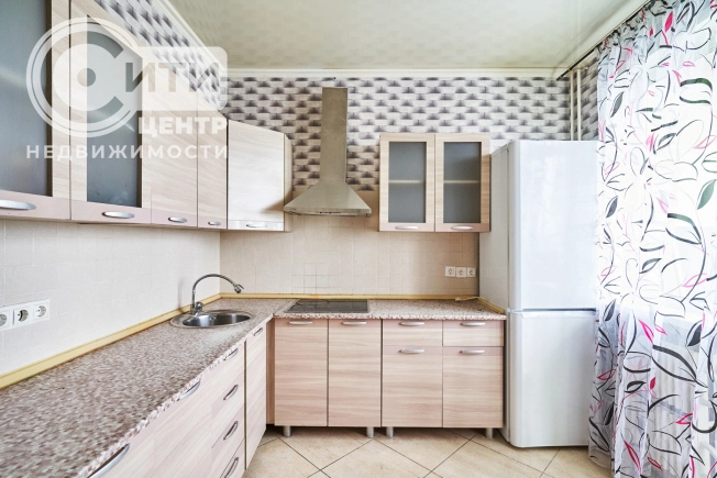 Купить однокомнатную квартиру на улице Карла Маркса в Воронеже. Вариант № 3352328, 3, площадь -  квм, цена 6180000 рублей