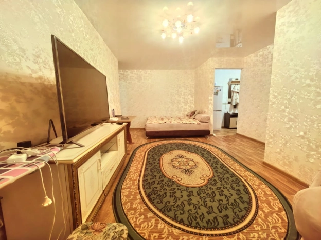 Купить трехкомнатную квартиру в Микрорайоне 8-й, Элиста в Элисте. Вариант № 8995515, 0, площадь -  квм, цена 5400000 рублей