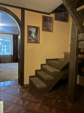 Купить дом в Новосибирске. Вариант № 9938986, 22, площадь -  квм, цена 7200000 рублей