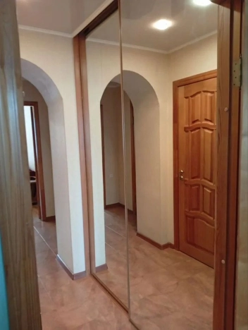 Купить двухкомнатную квартиру на улице Мира в Владимире. Вариант № 7829745, 19, площадь -  квм, цена 7500000 рублей