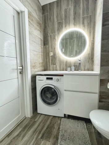 Купить двухкомнатную квартиру в Новороссийске. Вариант № 25633, 13, площадь -  квм, цена 14200000 рублей