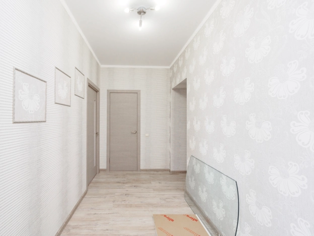 Купить трехкомнатную квартиру в Омске. Вариант № 1616183, 8, площадь -  квм, цена 13999000 рублей