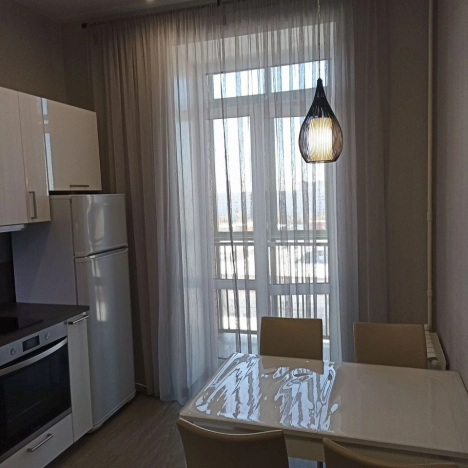 Снять квартиру в районе Дзержинский в Новосибирске. Вариант № 9687314, 5, площадь -  квм, цена 38000 рублей