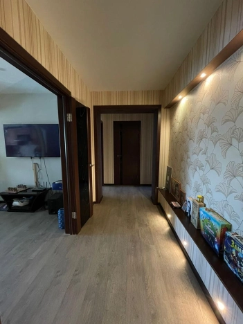 Купить трехкомнатную квартиру на улице Ленина в Бердске. Вариант № 2476189, 5, площадь -  квм, цена 8450000 рублей