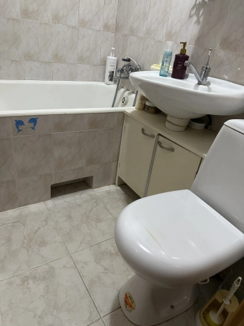 Купить трехкомнатную квартиру в Ростовской области. Вариант № 6912625, 8, площадь -  квм, цена 5800000 рублей