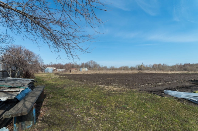 Купить дом на улице Центральная в Тюменской области. Вариант № 6952, 19, площадь -  квм, цена 900000 рублей