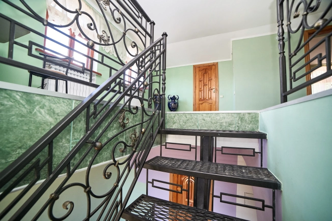 Купить дом в Севастополе. Вариант № 52883, 23, площадь -  квм, цена 19900000 рублей