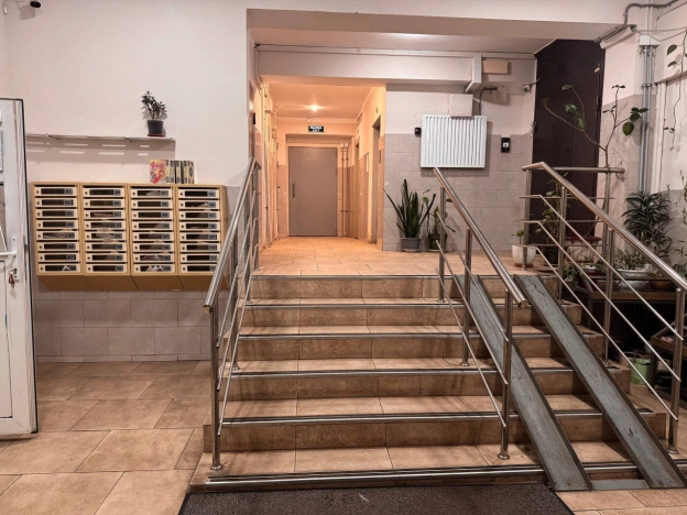 Купить квартиру в Москве. Вариант № 8055539, 30, площадь - квм, цена 25800000 рублей