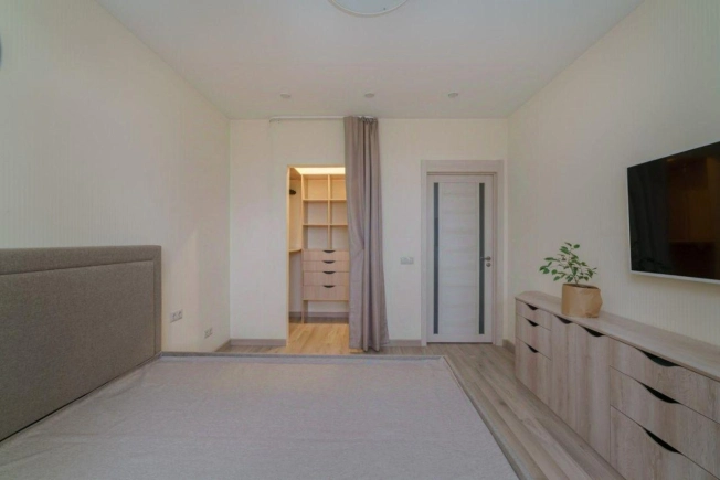 Купить квартиру в Москве. Вариант № 10004966, 29, площадь -  квм, цена 46400000 рублей