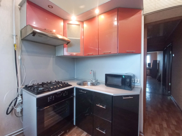 Купить трехкомнатную квартиру в Ивановской области. Вариант № 10141834, 8, площадь -  квм, цена 3500000 рублей