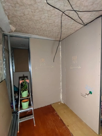 Купить двухкомнатную квартиру на улице Школьная в Калужской области. Вариант № 20707, 4, площадь -  квм, цена 3300000 рублей