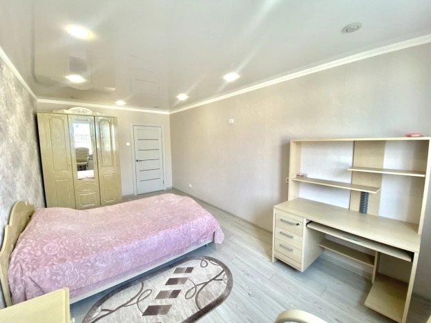 Купить трехкомнатную квартиру на улице Губкина в Белгороде. Вариант № 36822, 3, площадь -  квм, цена 10300000 рублей