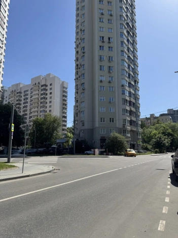 Купить квартиру в районе Левобережный в Москве. Вариант № 46374, 26, площадь - квм, цена 35000000.0000 рублей
