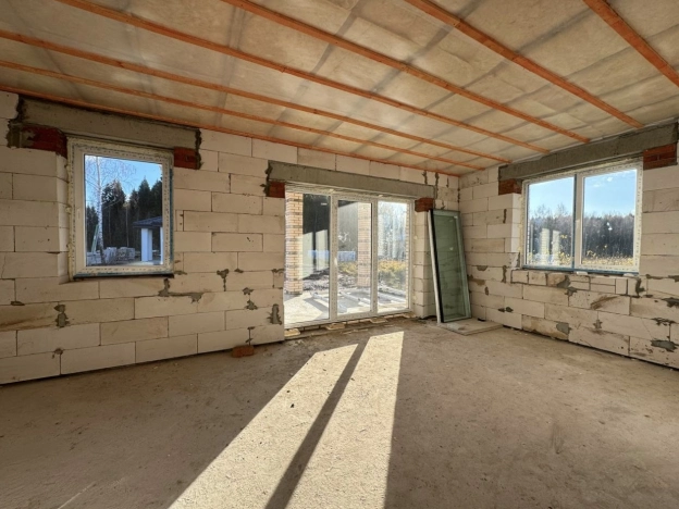 Купить дом на улице Дачная в Калуге. Вариант № 19695, 20, площадь -  квм, цена 8500000 рублей