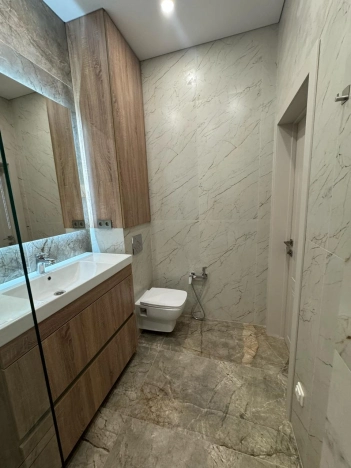 Купить трехкомнатную квартиру на улице Молодёжная в Республике Татарстан (татарстан). Вариант № 36542, 15, площадь -  квм, цена 6100000 рублей